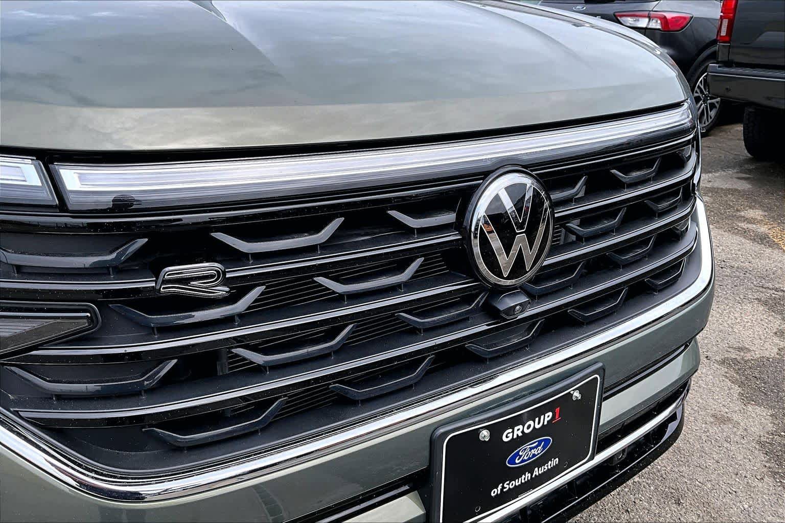 Used 2025 Volkswagen Atlas SEL Premium R-Line AWD/4WD image 30