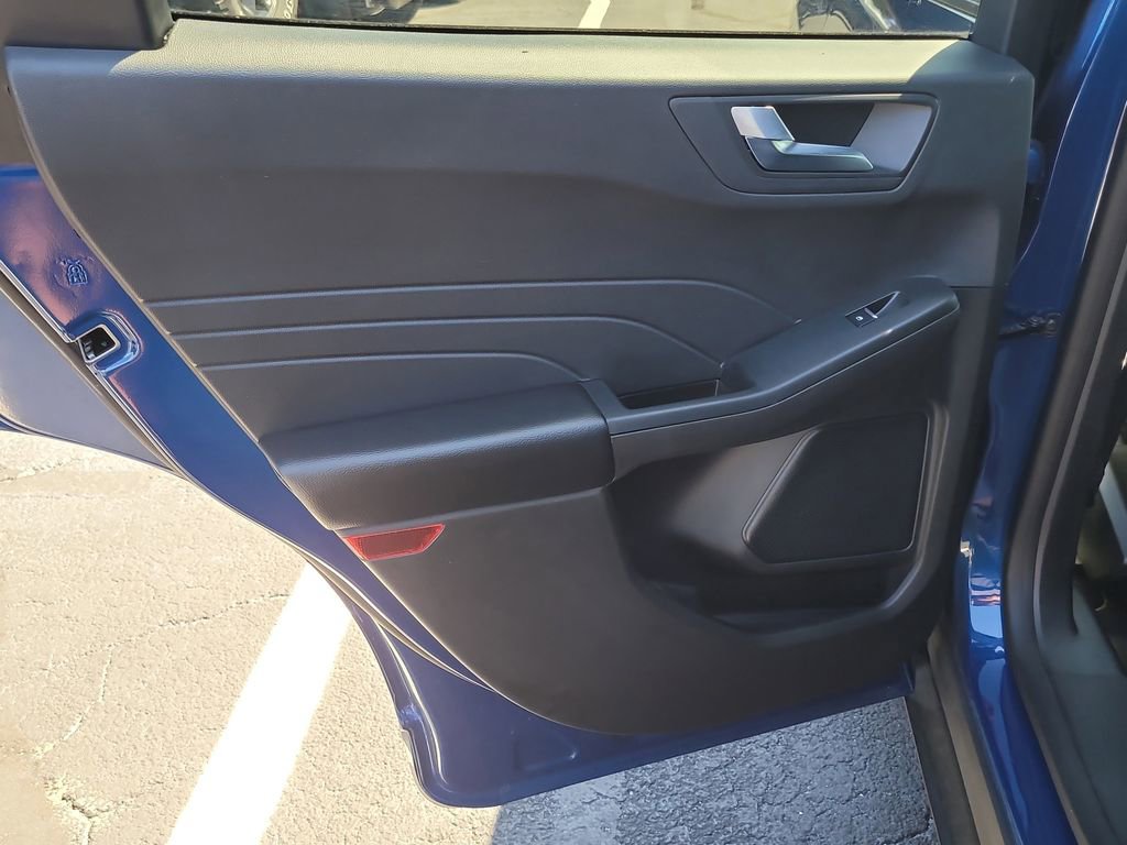 Certified 2023 Ford Escape ST-Line w/ Tech Pack #1 image 9