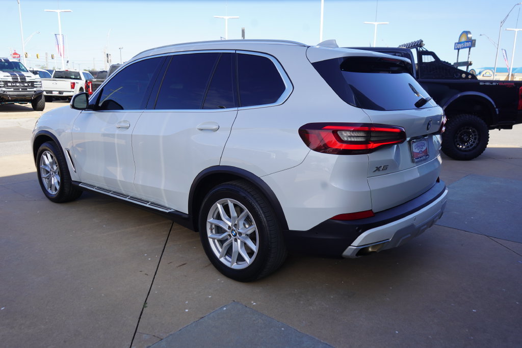 Used 2023 BMW X5 xDrive40i AWD/4WD image 12