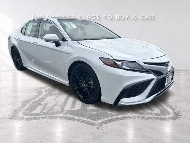 Used 2024 Toyota Camry XSE FWD image 15