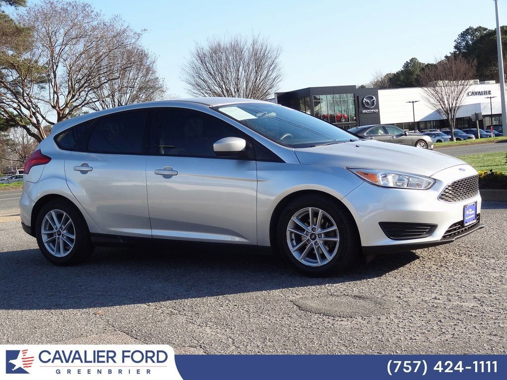 Certified 2018 Ford Focus SE image 2