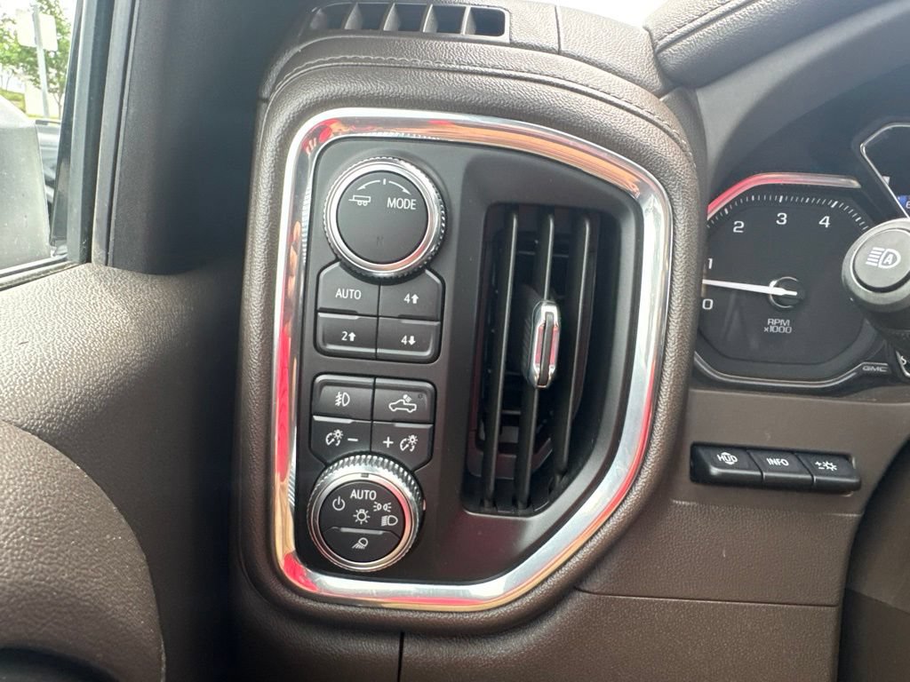Used 2023 GMC Sierra 2500 Denali w/ Denali Ultimate Package AWD/4WD image 28