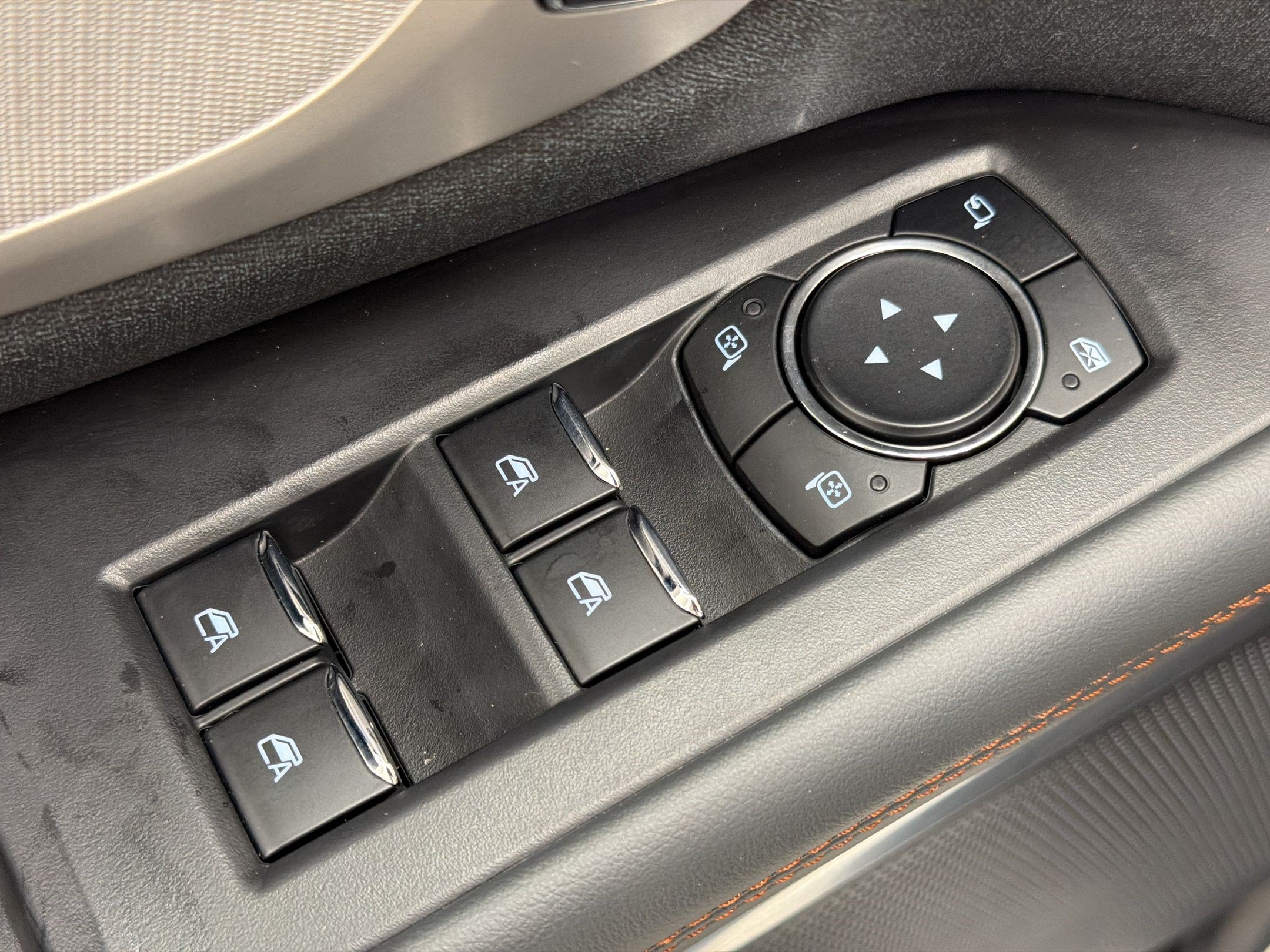Certified 2025 Ford Expedition Active AWD/4WD image 15