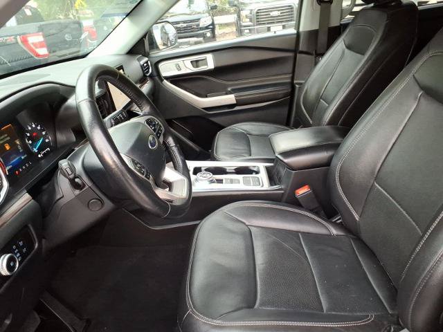 Certified 2023 Ford Explorer Limited w/ Equipment Group 301A RWD image 10