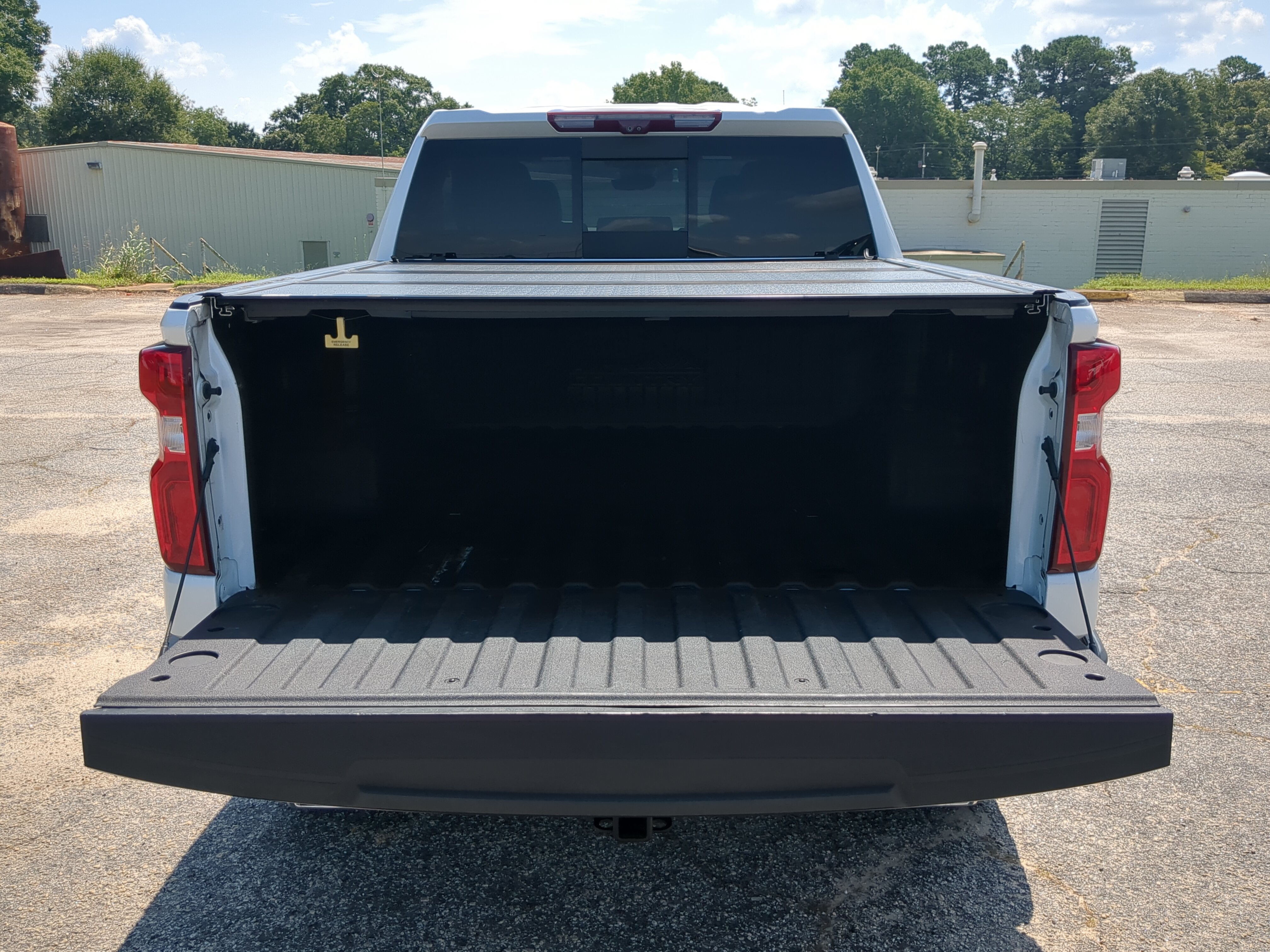 Used 2022 Chevrolet Silverado 1500 High Country w/ High Country Premium Package AWD/4WD image 11