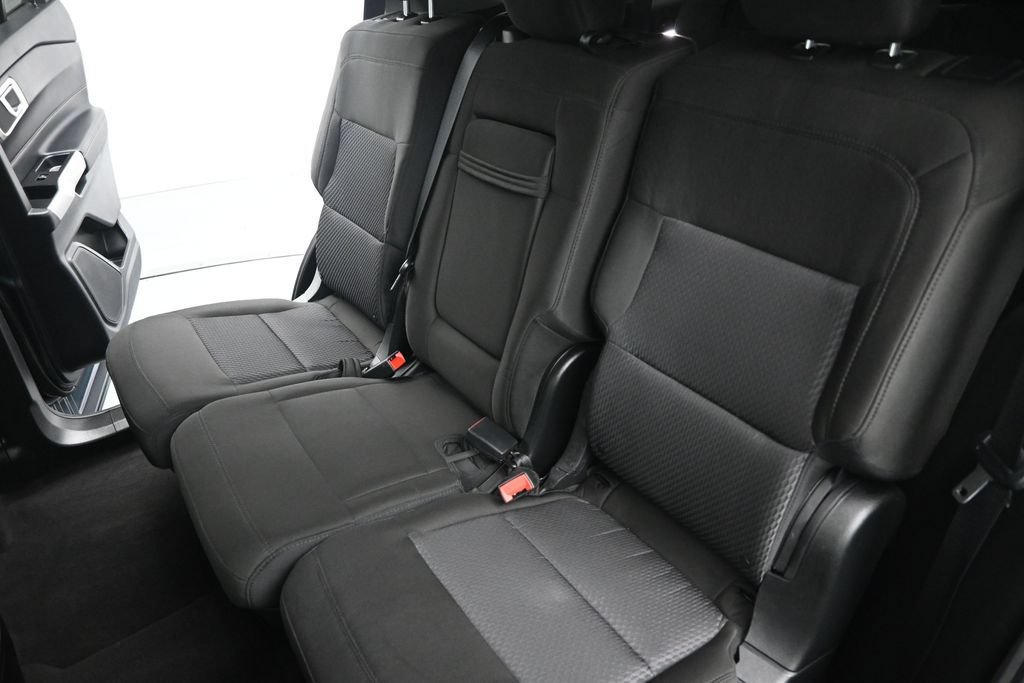 Certified 2022 Ford Explorer XLT RWD image 21