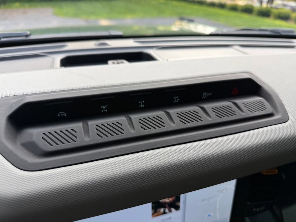 Certified 2023 Ford Bronco Badlands w/ Sasquatch Package AWD/4WD image 25
