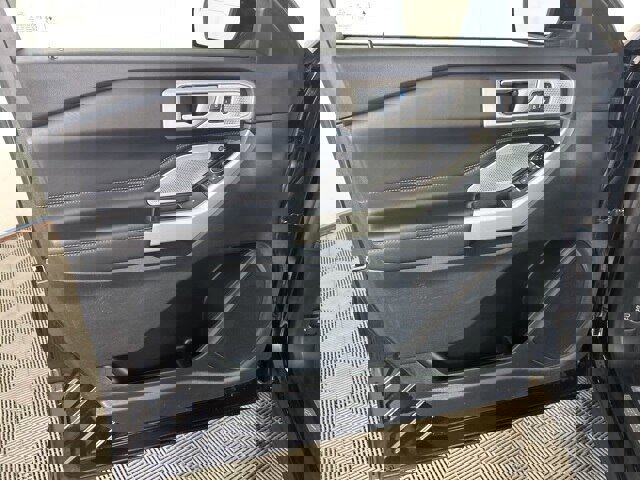 Certified 2023 Ford Explorer Limited w/ Limited Technology Package image 10