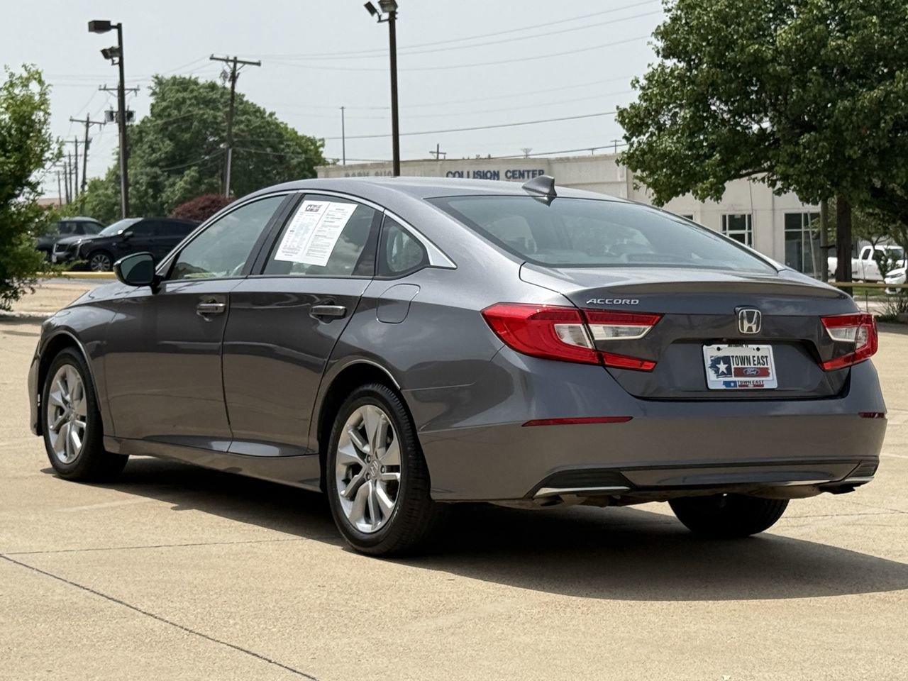 Used 2018 Honda Accord LX image 5
