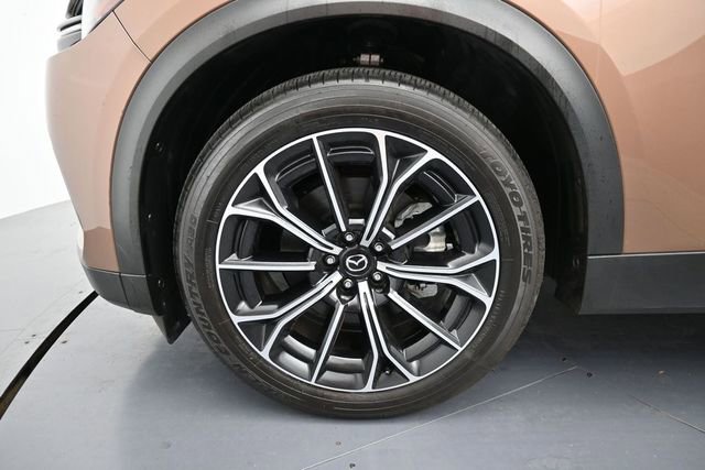 Used 2025 MAZDA CX-70 Plug-In Hybrid w/ Premium Plus AWD/4WD image 9
