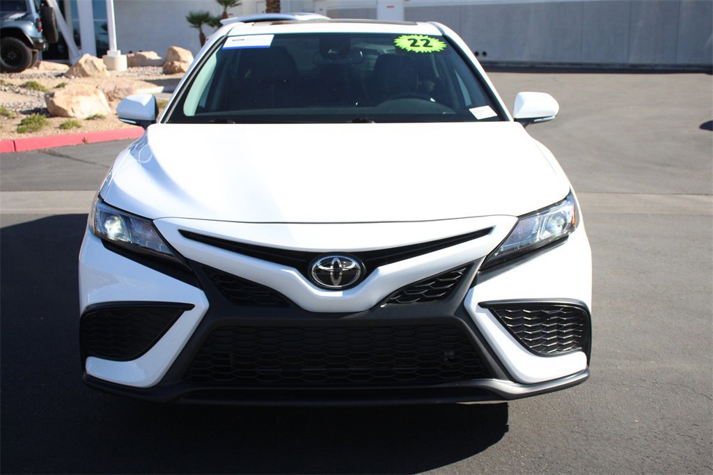 Used 2022 Toyota Camry SE w/ Convenience Package image 11