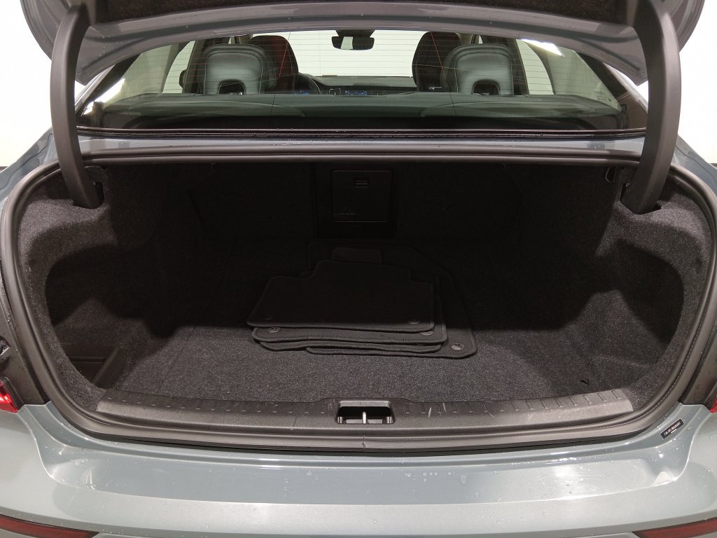 Used 2024 Volvo S60 B5 Plus FWD image 5