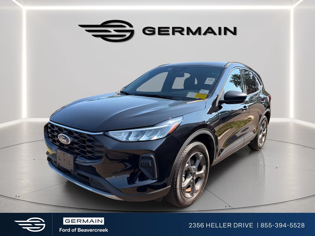 Certified 2025 Ford Escape ST-Line AWD/4WD image 3