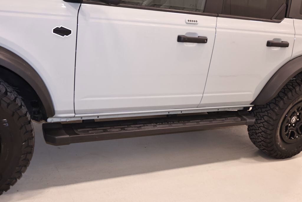 Certified 2023 Ford Bronco Wildtrak AWD/4WD image 3