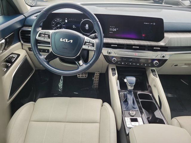 Used 2024 Kia Telluride SX FWD image 16