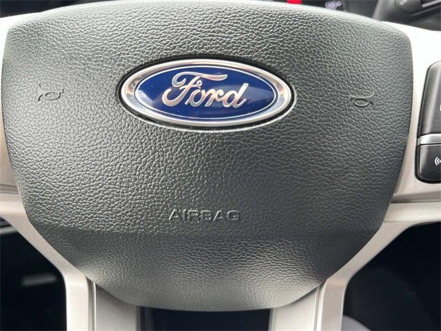 Certified 2022 Ford Explorer XLT w/ Equipment Group 202A image 35