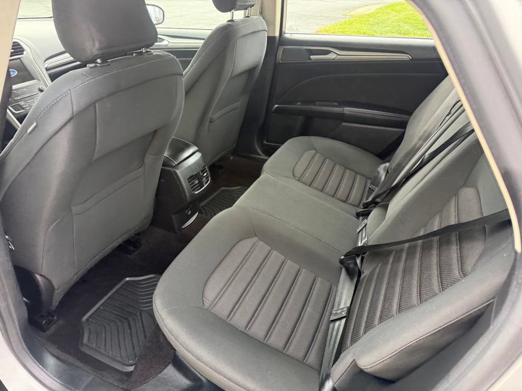 Certified 2019 Ford Fusion SE FWD image 16