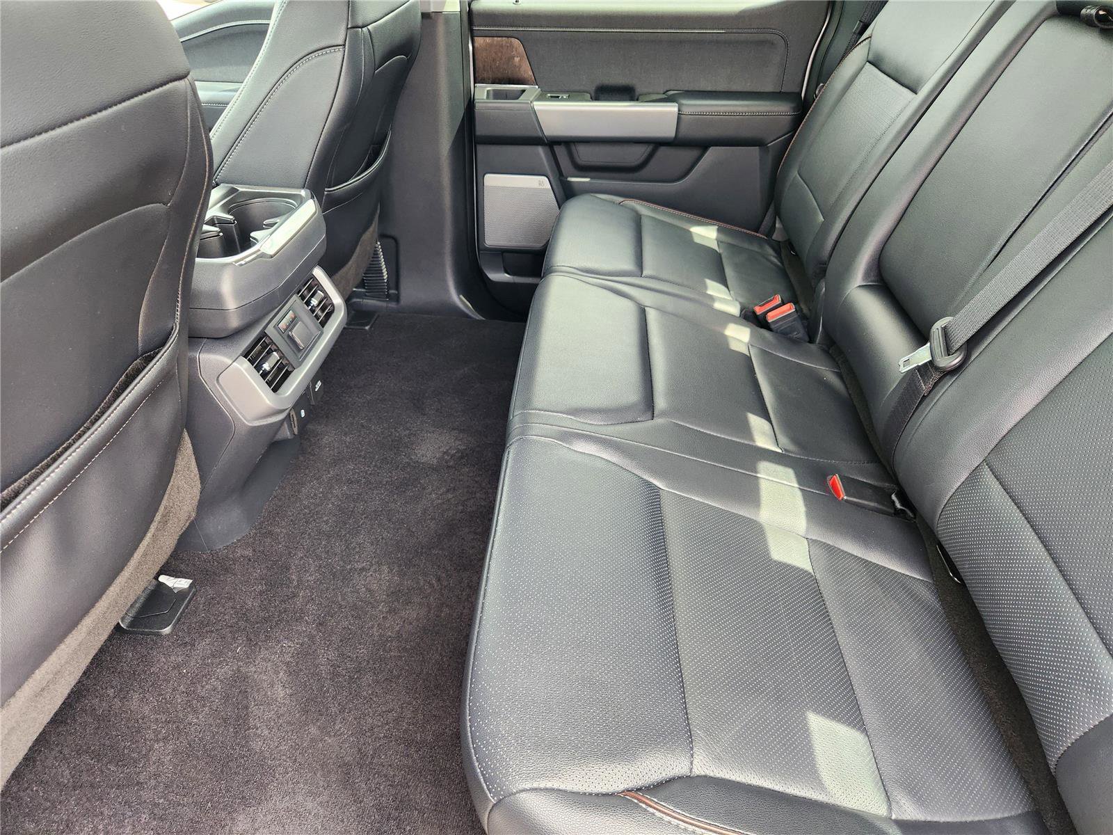 Certified 2022 Ford F150 Lariat w/ Equipment Group 502A High image 26