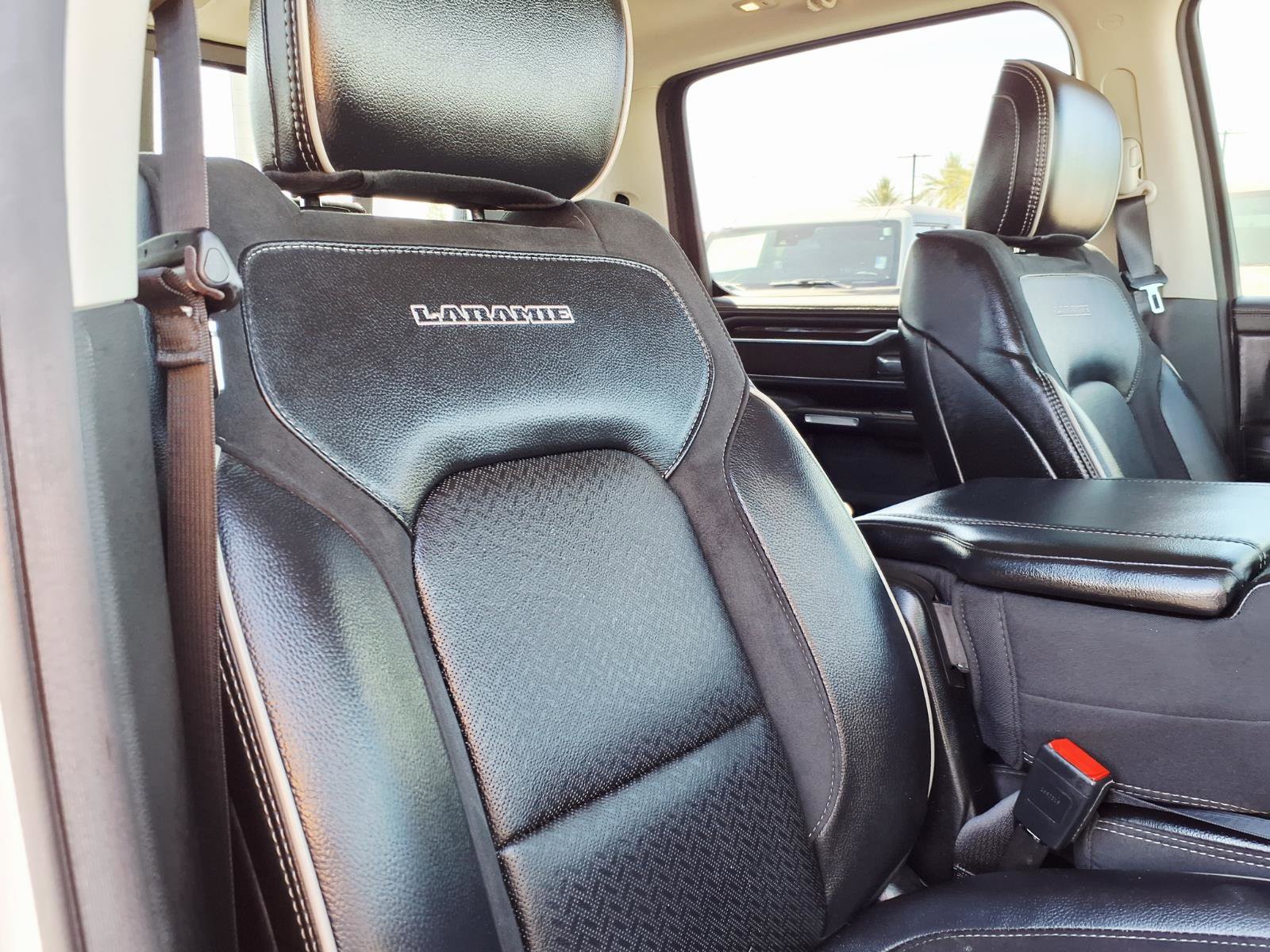 Used 2022 RAM 1500 Laramie AWD/4WD image 12