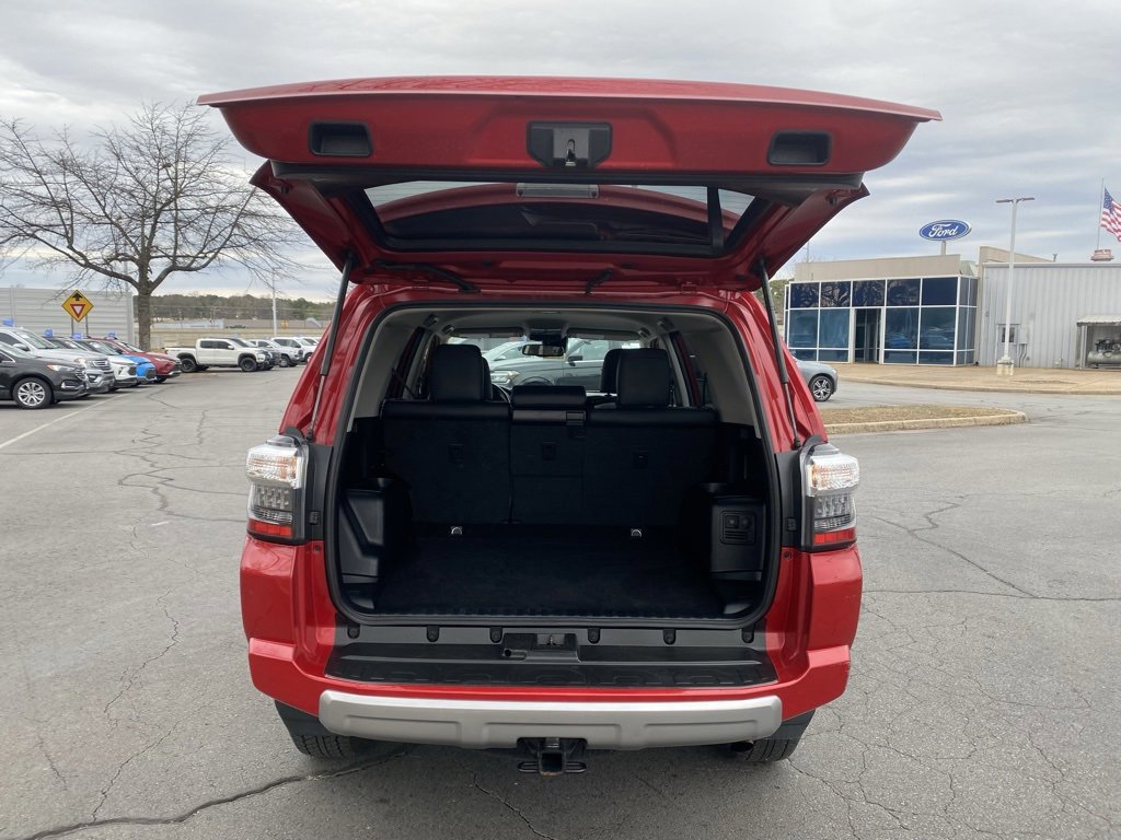 Used 2024 Toyota 4Runner TRD Off-Road Premium image 9