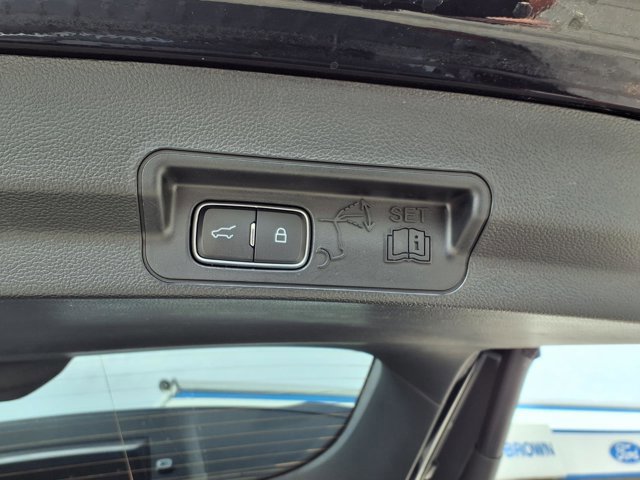 Certified 2023 Ford Explorer ST-Line image 25