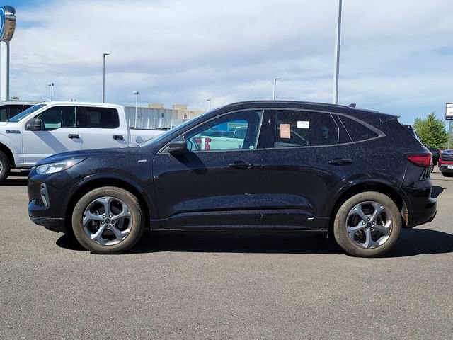 Certified 2024 Ford Escape ST-Line AWD/4WD image 2