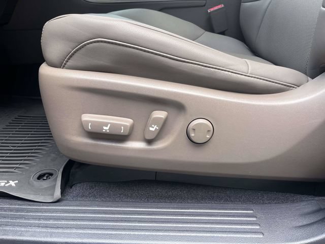 Used 2023 Lexus GX 460 Premium w/ Premium Package AWD/4WD image 22