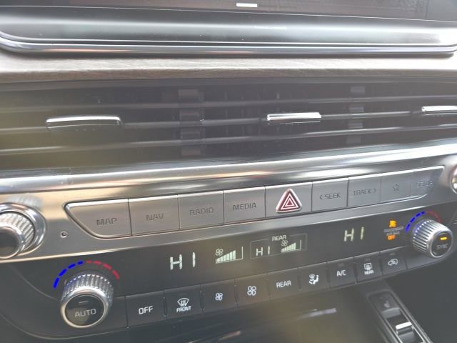 Used 2020 Kia Telluride EX w/ EX Premium Package image 12