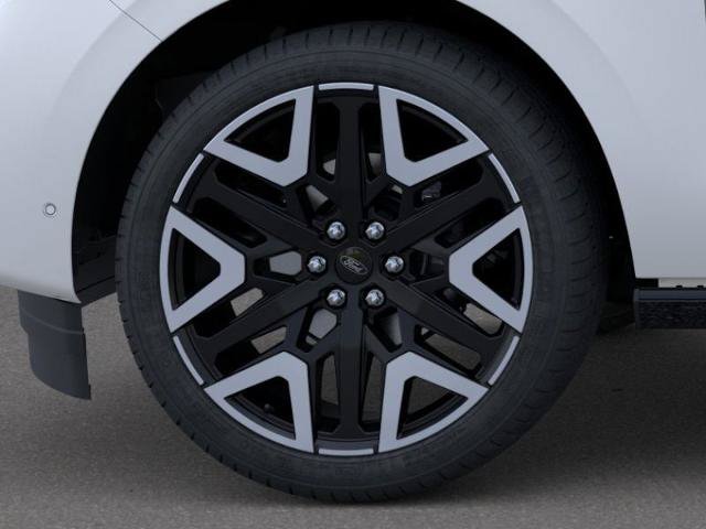 Certified 2025 Ford Expedition Platinum w/ Platinum Ultimate Package AWD/4WD image 19