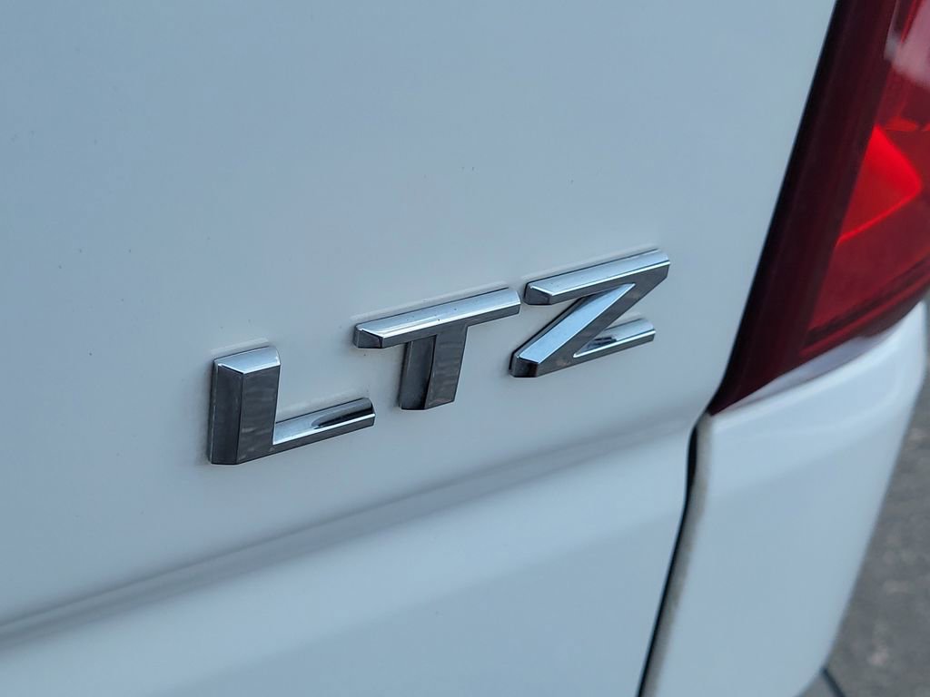 Used 2023 Chevrolet Silverado 1500 LTZ AWD/4WD image 7