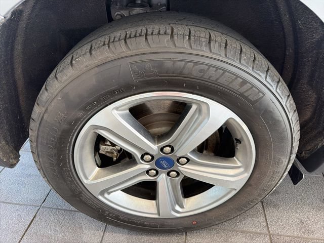 Certified 2022 Ford Edge SEL w/ Convenience Package AWD/4WD image 6