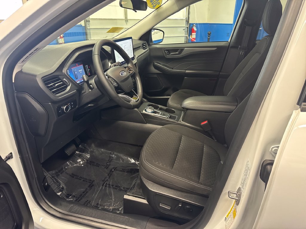 Certified 2023 Ford Escape Active w/ Tech Pack #1 AWD/4WD image 11