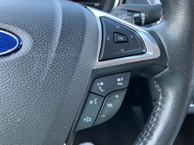 Certified 2017 Ford Fusion SE w/ Fusion SE Technology Package FWD image 32