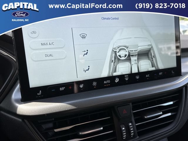 Certified 2025 Ford Escape SE FWD image 29