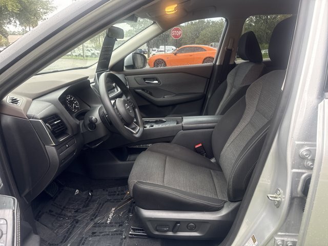 Used 2021 Nissan Rogue SV FWD image 14