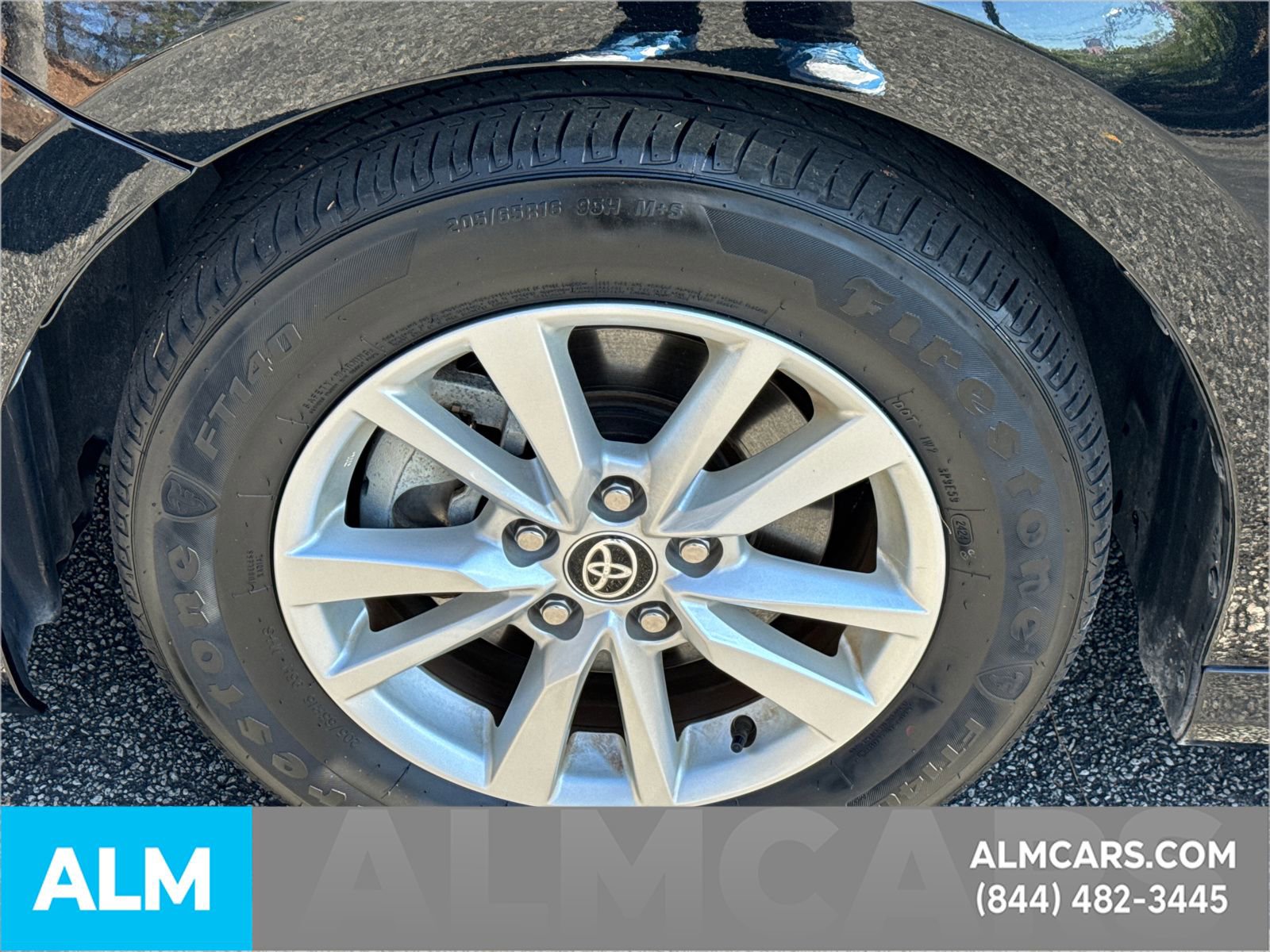 Used 2025 Toyota Camry LE image 13