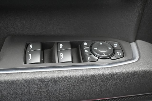 Used 2025 Chevrolet Silverado 2500 LTZ w/ LTZ Convenience Package AWD/4WD image 17