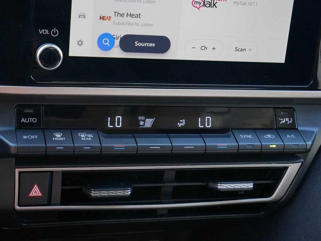Used 2025 Toyota Camry LE FWD image 22