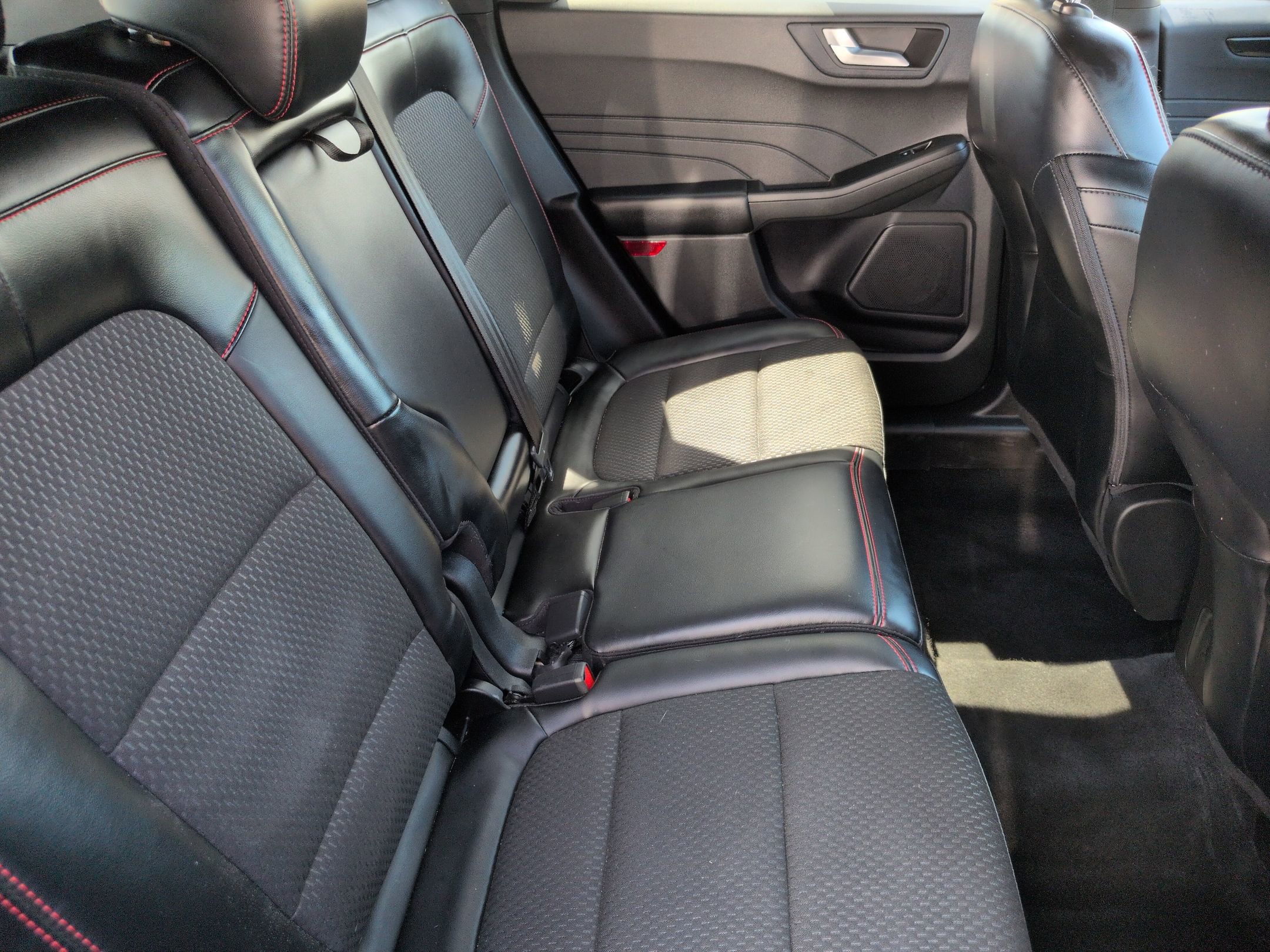Certified 2023 Ford Escape ST-Line w/ Tech Pack #1 FWD image 34