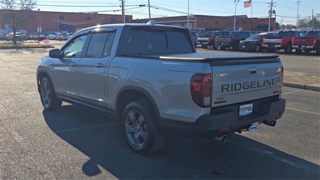 Used 2025 Honda Ridgeline TrailSport image 5
