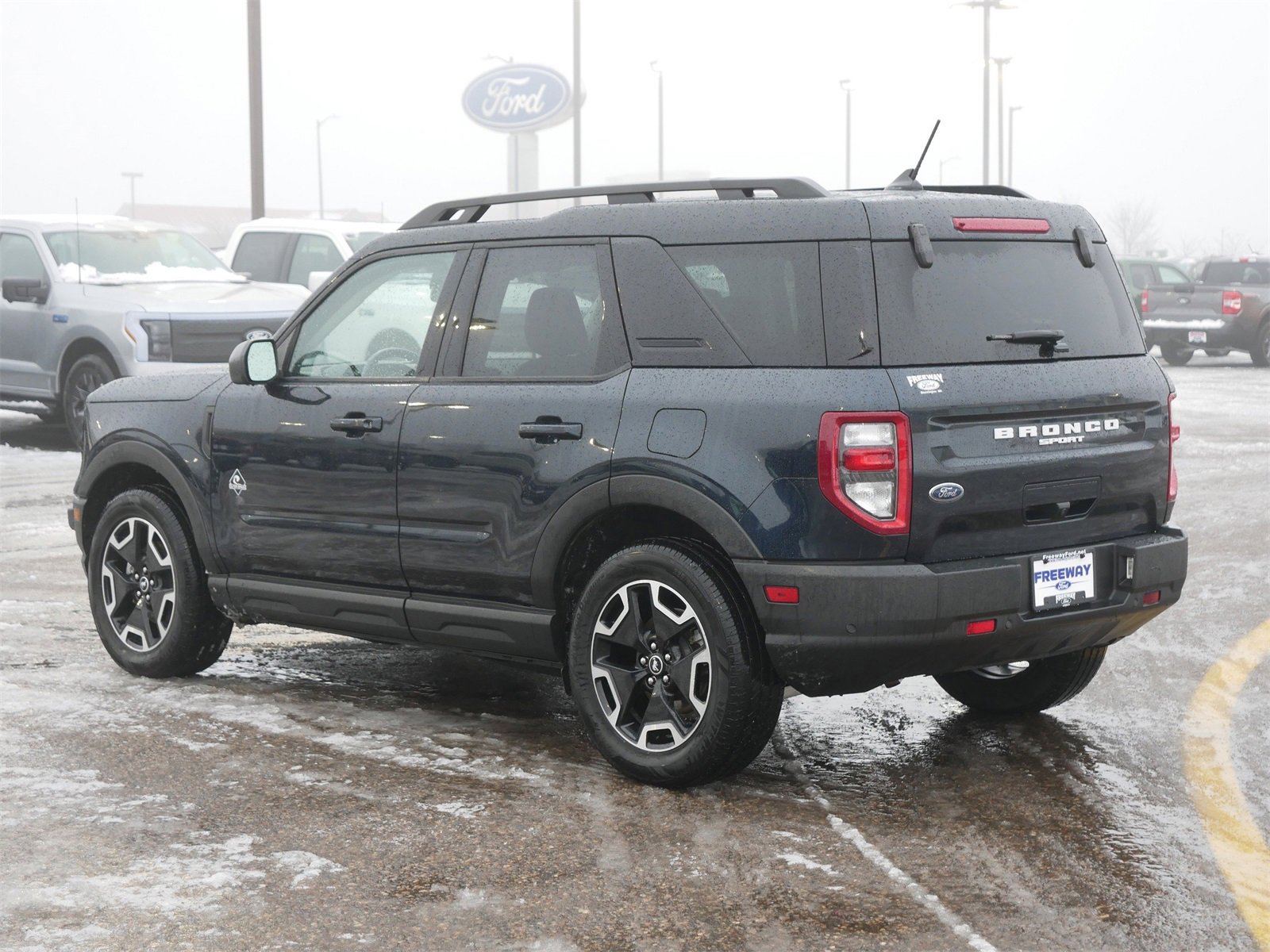 Certified 2023 Ford Bronco Sport Outer Banks w/ Tech Package image 3