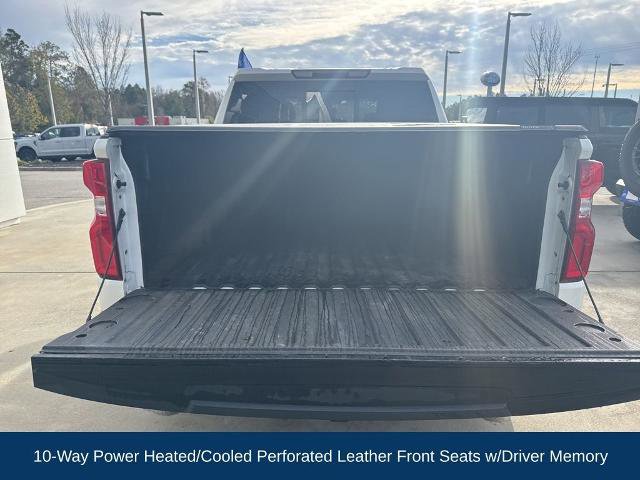 Used 2019 Chevrolet Silverado 1500 High Country w/ High Country Premium Package image 8