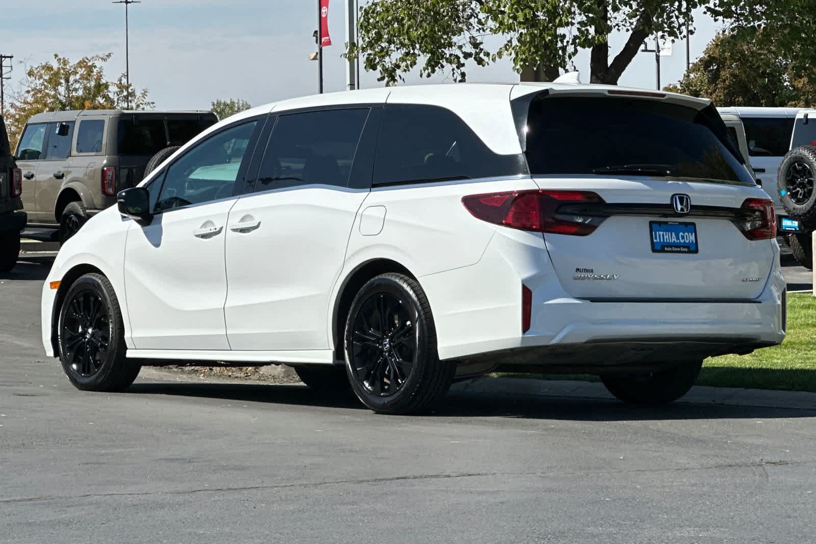 Used 2025 Honda Odyssey Sport-L image 6