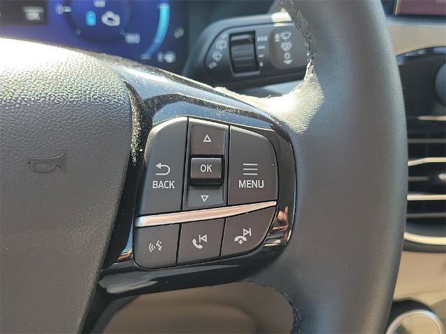 Certified 2022 Ford Escape Titanium image 25