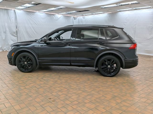 Used 2022 Volkswagen Tiguan SE R-Line image 2