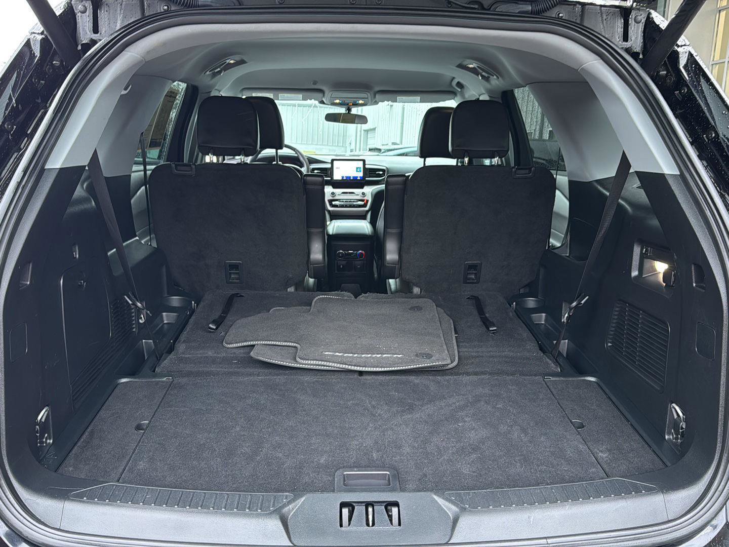 Certified 2024 Ford Explorer XLT w/ Equipment Group 202A image 30