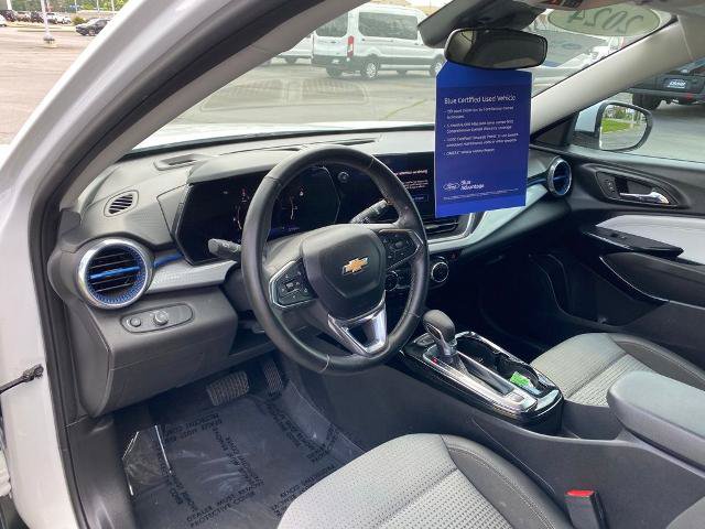 Used 2024 Chevrolet Trax LT w/ Driver Confidence Package FWD image 12