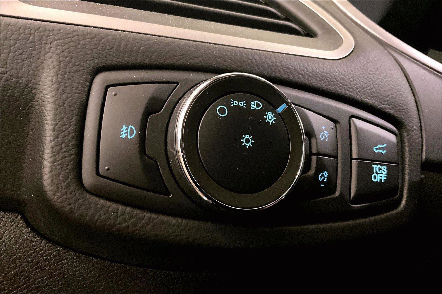 Certified 2020 Ford Edge SEL w/ Convenience Package image 30