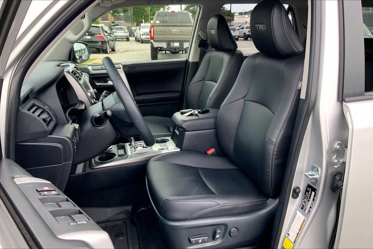 Used 2022 Toyota 4Runner TRD Sport w/ Technology Package AWD/4WD image 8