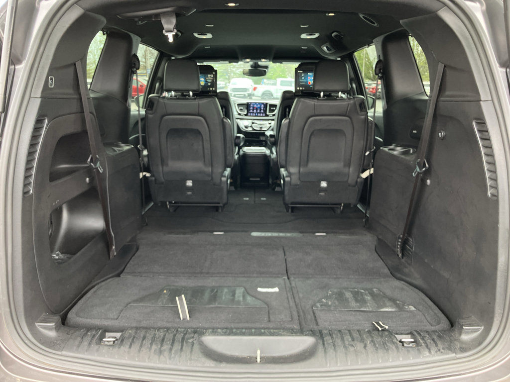 Used 2020 Chrysler Pacifica Touring-L Plus image 35